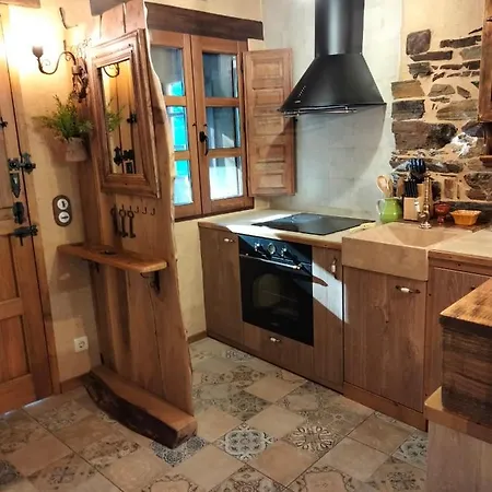 Vut El Pajariel Hotel