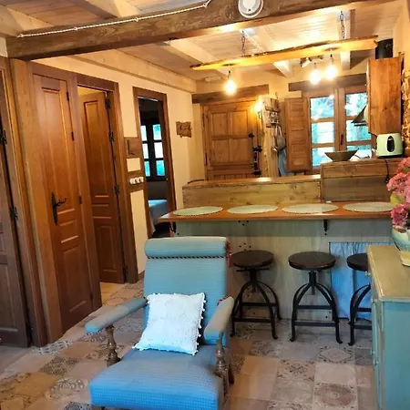 Hotel Vut El Pajariel