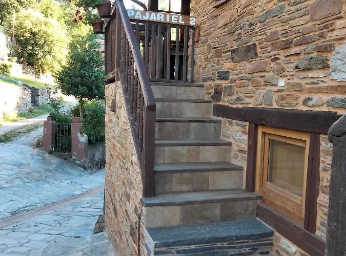 Vut El Pajariel ホテル