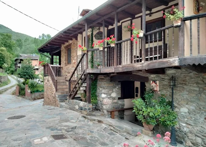 Vut El Pajariel ホテル