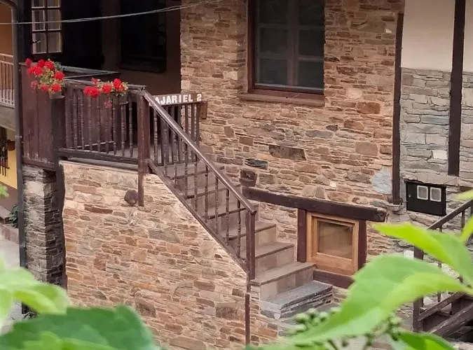 ホテル Vut El Pajariel *