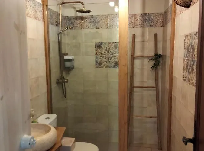 Vut El Pajariel ホテル