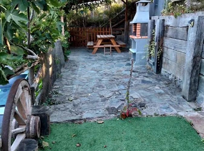 Vut El Pajariel ホテル *