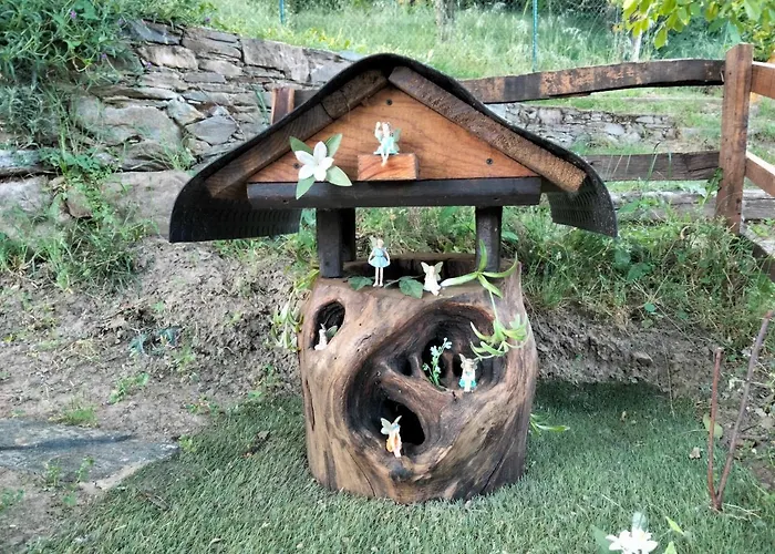 ホテル Vut El Pajariel ポンフェラダ